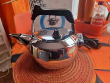 BNIB VINTAGE RETRO SWAN