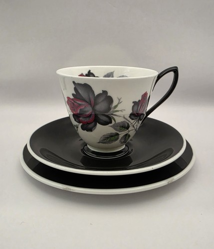 Royal albert masquerade trio - royal,