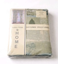 Pair Ashley Wilde Varello