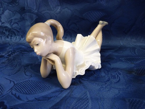 Nao porcelain girl figurine - porcelain, in