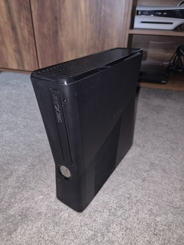 Xbox 360 slim - 360, 250gb