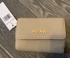 Tommy Hilfiger Logo Beige Coin