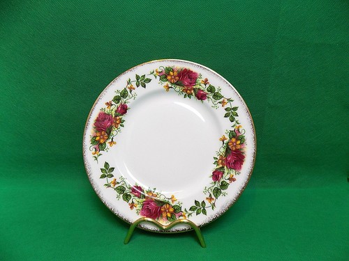 Fine bone china cottage rose - bone,