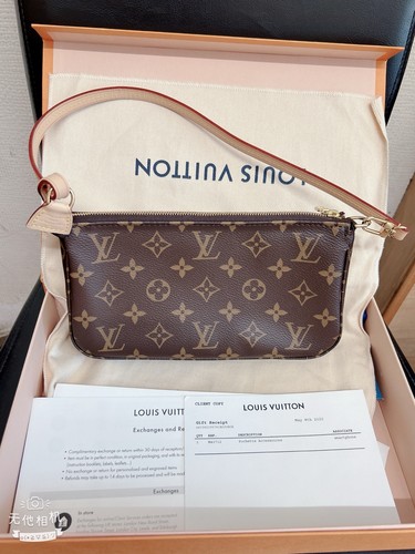 Genuine louis vuitton pochette - louis,