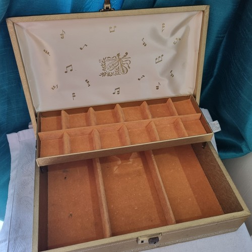 Vintage mele tier jewellery - vintage,