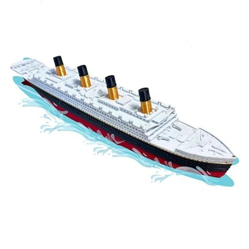Split half titanic boat - split,