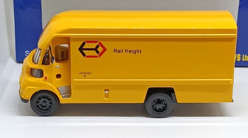Base toys leyland - ,