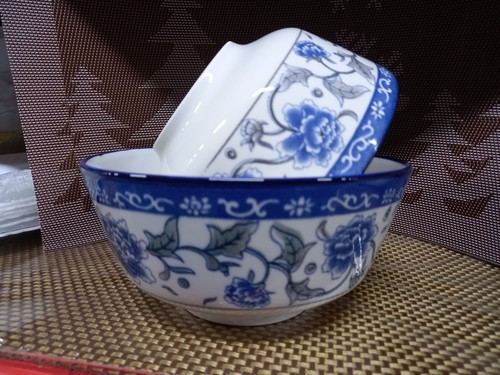 White blue ceramic noodle - blue,