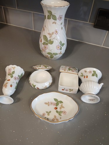 Wedgwood bone china - bone,