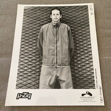 U-ziq Press Photo 8x10”