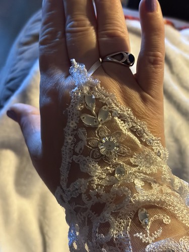White lace fingerless - lace, wrist