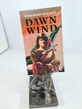 DAWN WIND Rosemary Sutcliffe