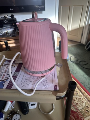 Pink contour kettle - pink,