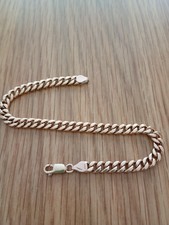 9 c gold Curb bracelet
