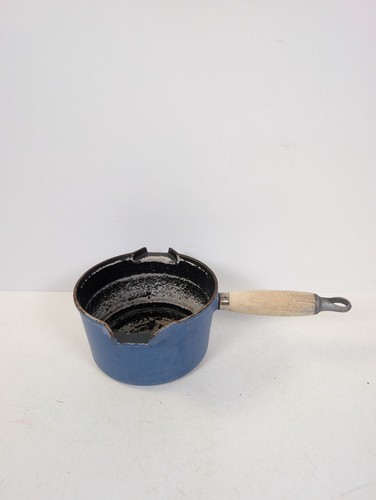 Creuset vintage cast iron - le,