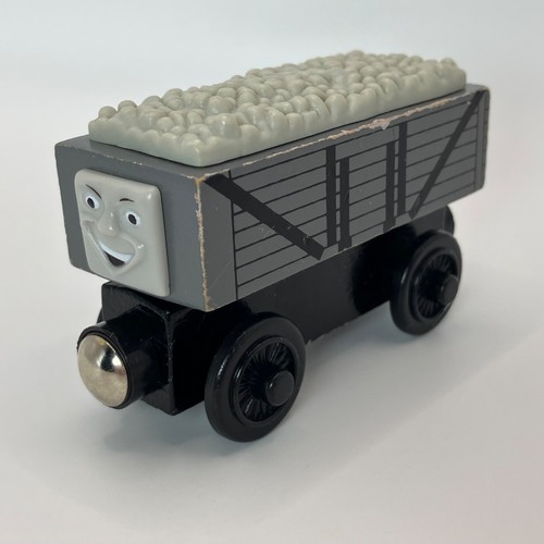 Wooden railway troublesome - wooden,