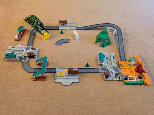 Tomy trains play set with - tomy,