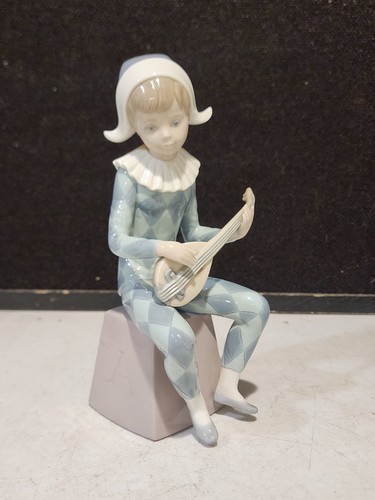 Harlequin commedia art - a,