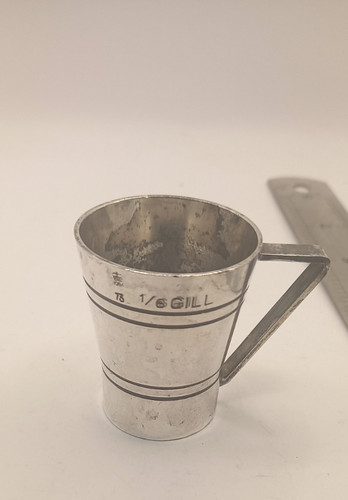 Vintage 6th gill measure - vintage,