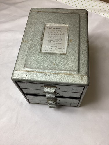 Vintage 1940 mini file - vintage,