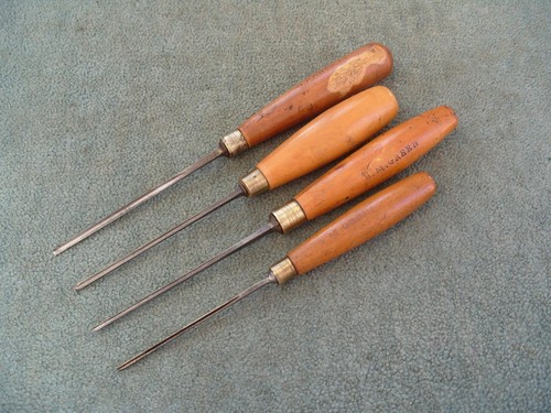 Four tiny carving - tiny, carving/veining