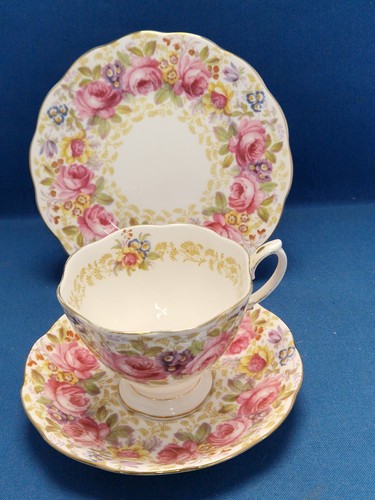 Royal albert bone china - royal,