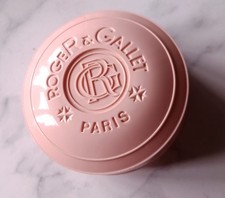 PINK Vintage ROGER & GALLET