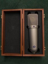 Neumann U87 Ai + Apollo Twin X