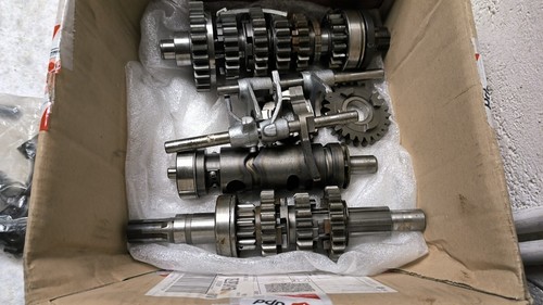 Wbs1o332 suzuki gt250 - suzuki, x7