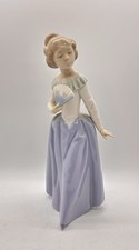 Lladro Nao Lady With Fan Porcelain Woman Girl Figurine 9 1/2" Tall x 4 3/4"