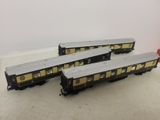 3 HORNBY  PULLMAN COACHES