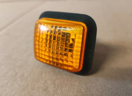 Side repeater indicator light - repeater,