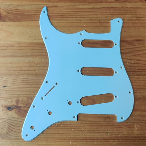Used 2007 squier fender sss - used,