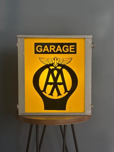 Vintage retro garage light - retro,