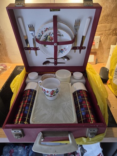 Vintage brexton picnic set - vintage,