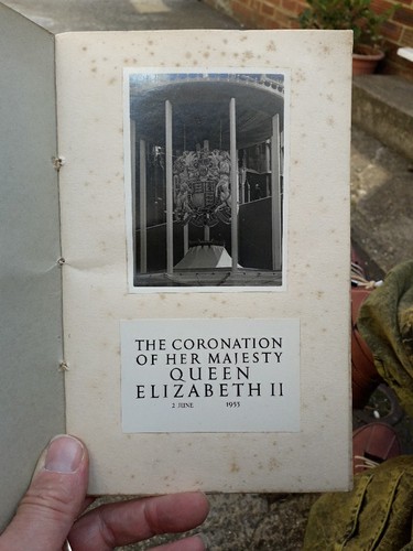 Coronation queen elizabeth - queen, ii