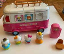Hello Kitty VW Camper van Sanrio Toy Playset with 4 figures Lots of fun