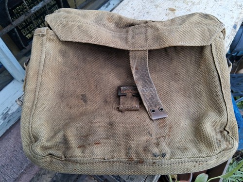 Ww2 british army satchel - ww2,