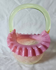 PRETTY ANTIQUE GLASS VASELINE