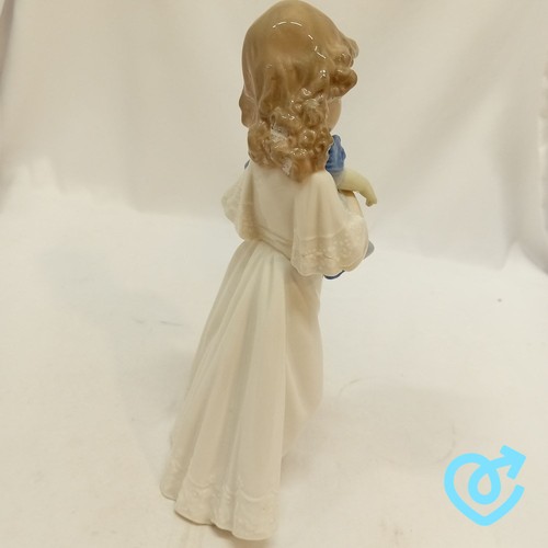 Nao lladro figurine white - figurine,