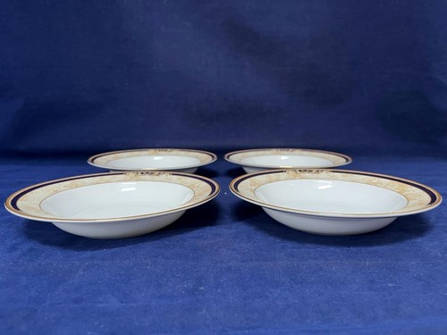 Wedgwood cornucopia lipped - wedgwood, 8"