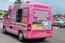 PHOTO  MR FRESHWHIP ICECREAM VAN REG YC54 YKM