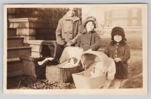 Antique photo c1920 young - c1920,