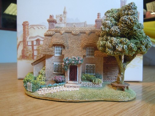 Lilliput lane cherry - lilliput, blossom