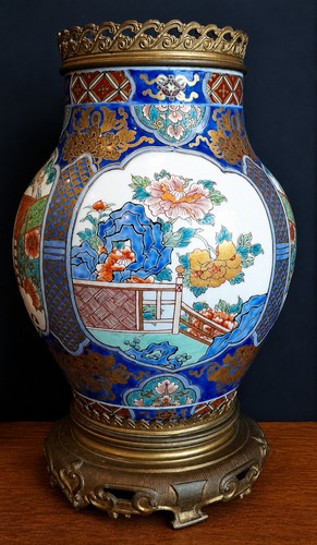 Imari porcelain vase gilded - porcelain,