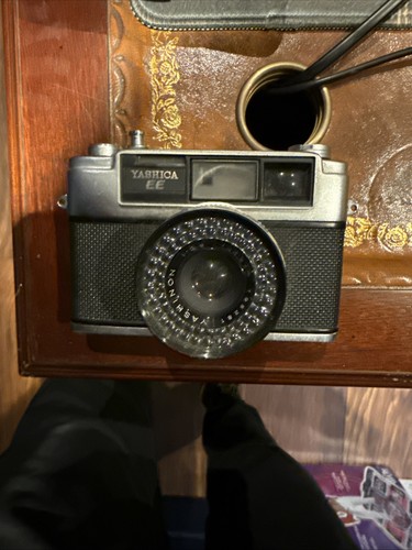 Yashica 35mm film - ee,