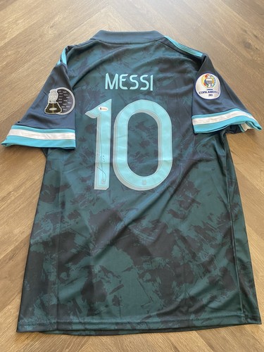 Lionel messi hand - lionel, signed