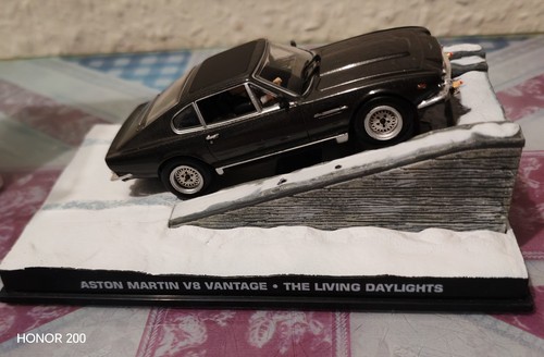 Aston martin vantage 14 - martin, v8