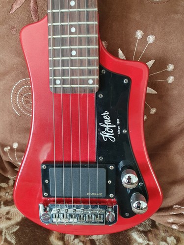 Hofner shorty with emg - hofner,