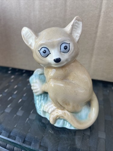 Ceramic bush baby made - bush,